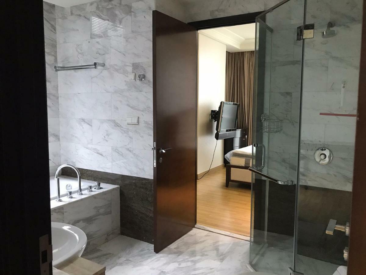 The Peak Residence At Sudirman - 3 Bedroom Exclusive Private Apartment Jakarta Exterior photo